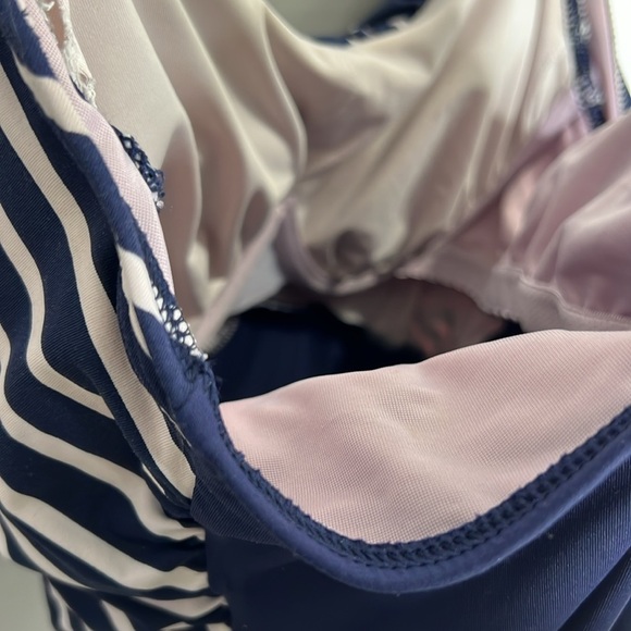 Lands End Women Modest Twist Front Dresskini Top Swimsuit Size 10 - Picture 5 of 8